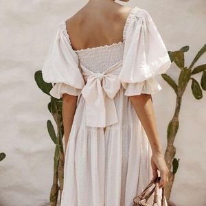 Textured Dot Smock Dress with Puff Sleeves in White size Medium